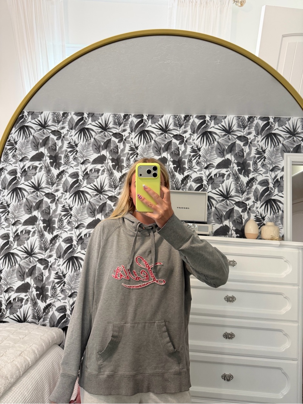 Levi's Light Gray Pullover Hoodie with Red Detail